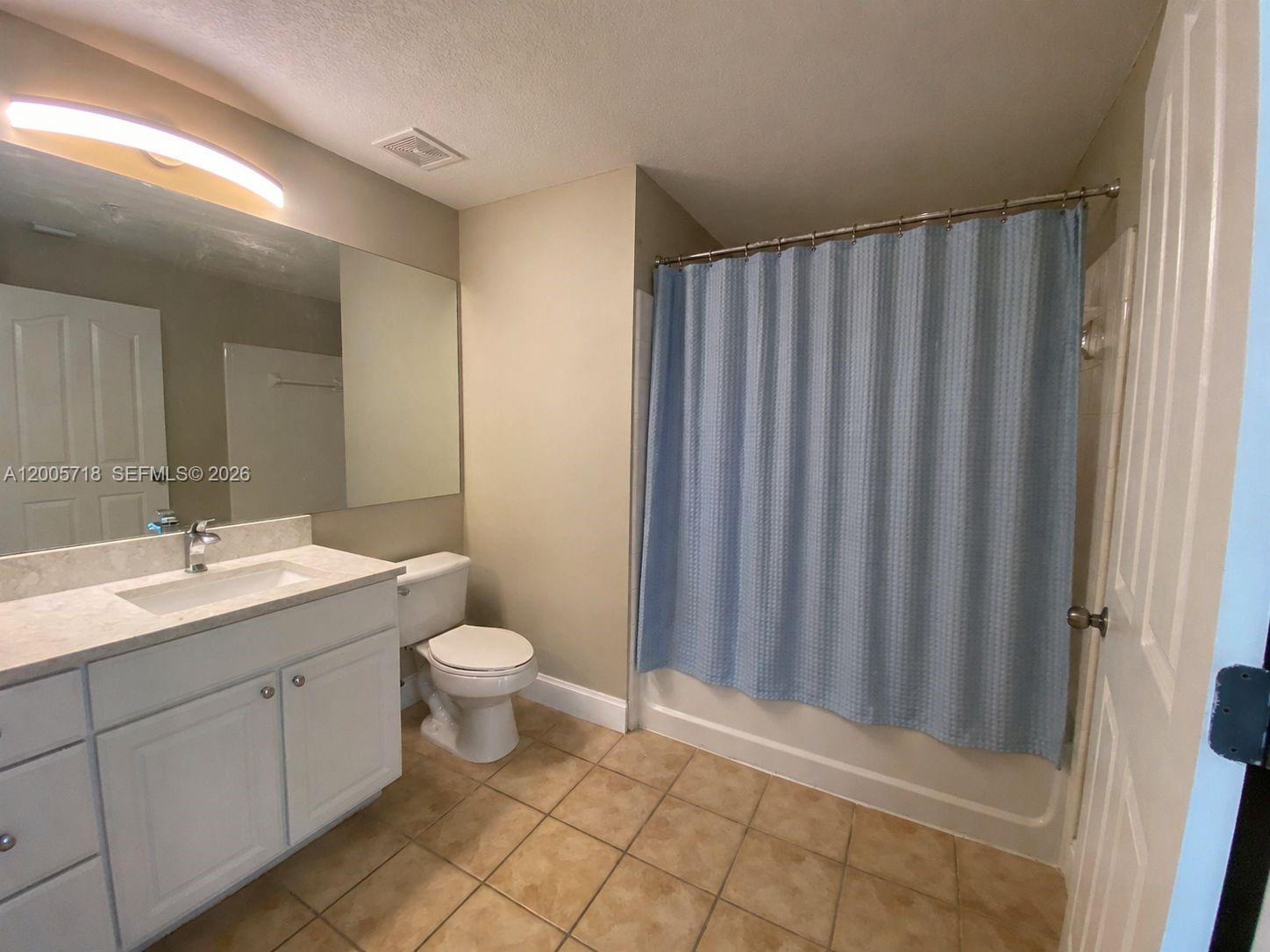 MEZZANO CONDO - Residential