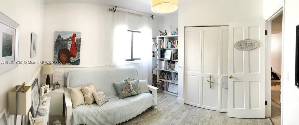 Key Biscayne, Florida 33149, United States, 3 Bedrooms Bedrooms, ,2 BathroomsBathrooms,Residential,Active,94904