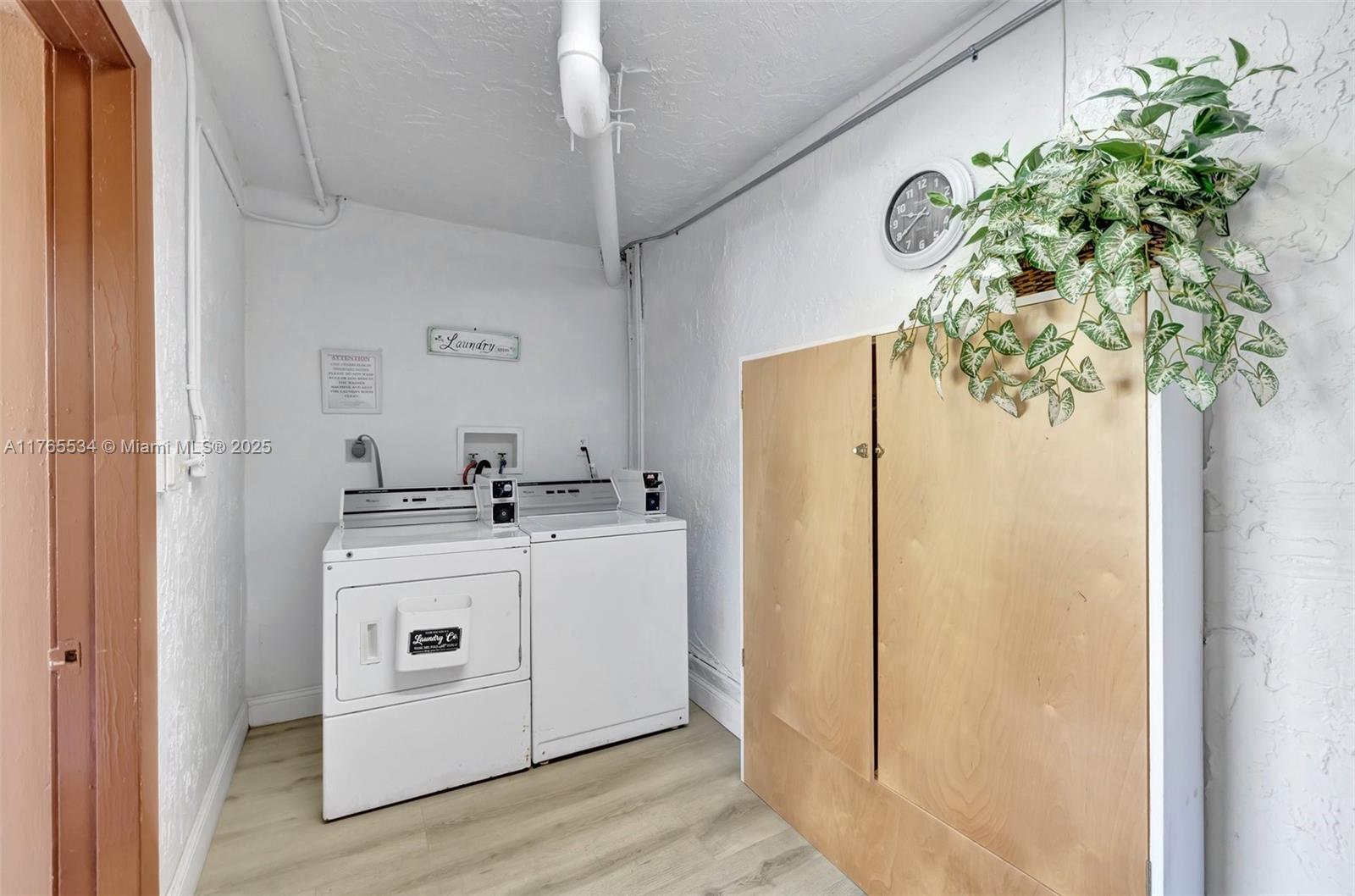 SUNRISE LAKES 152 CONDO - Residential