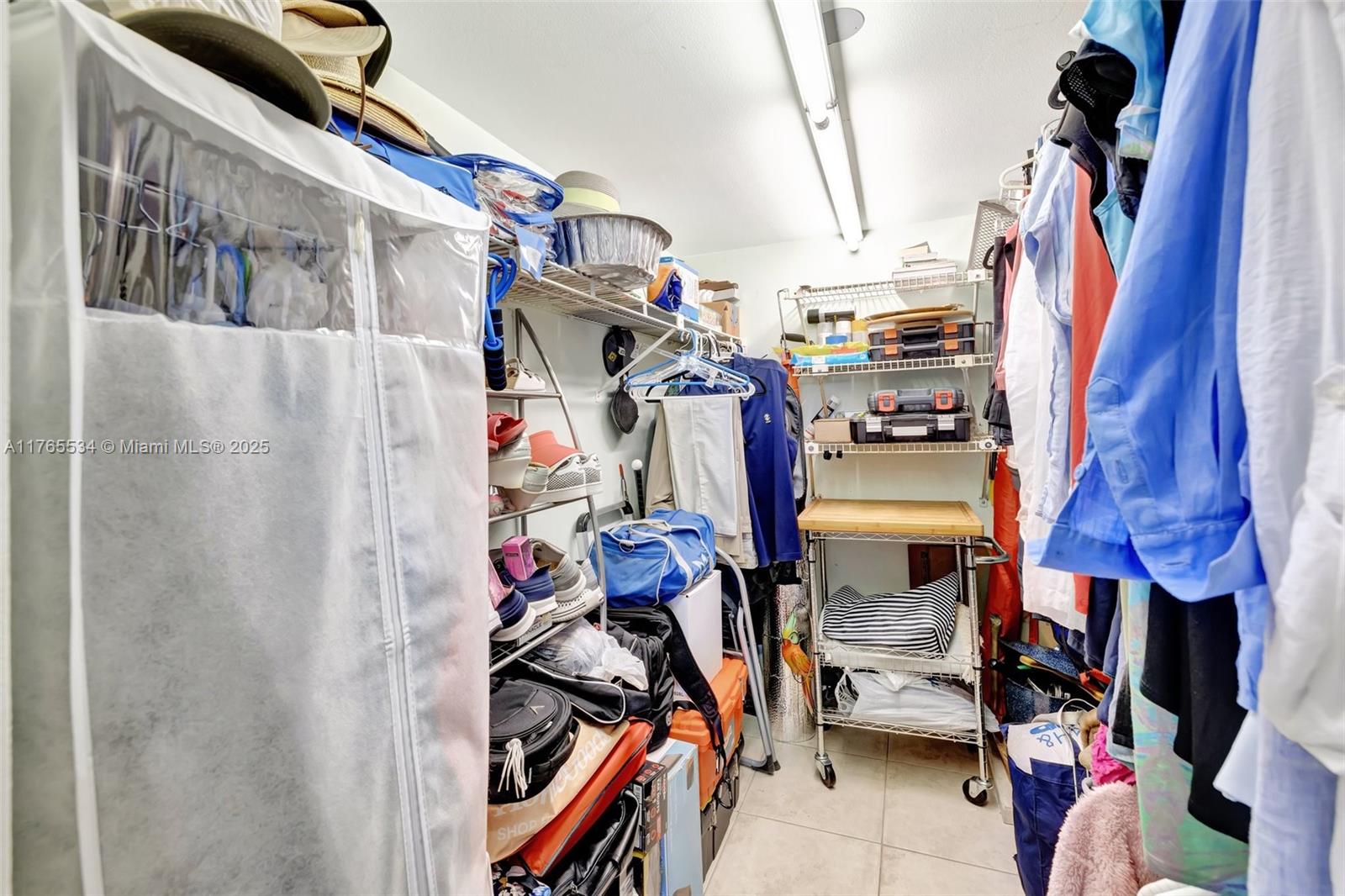 SUNRISE LAKES 152 CONDO - Residential