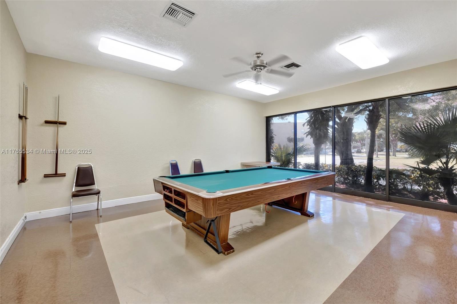 SUNRISE LAKES 152 CONDO - Residential