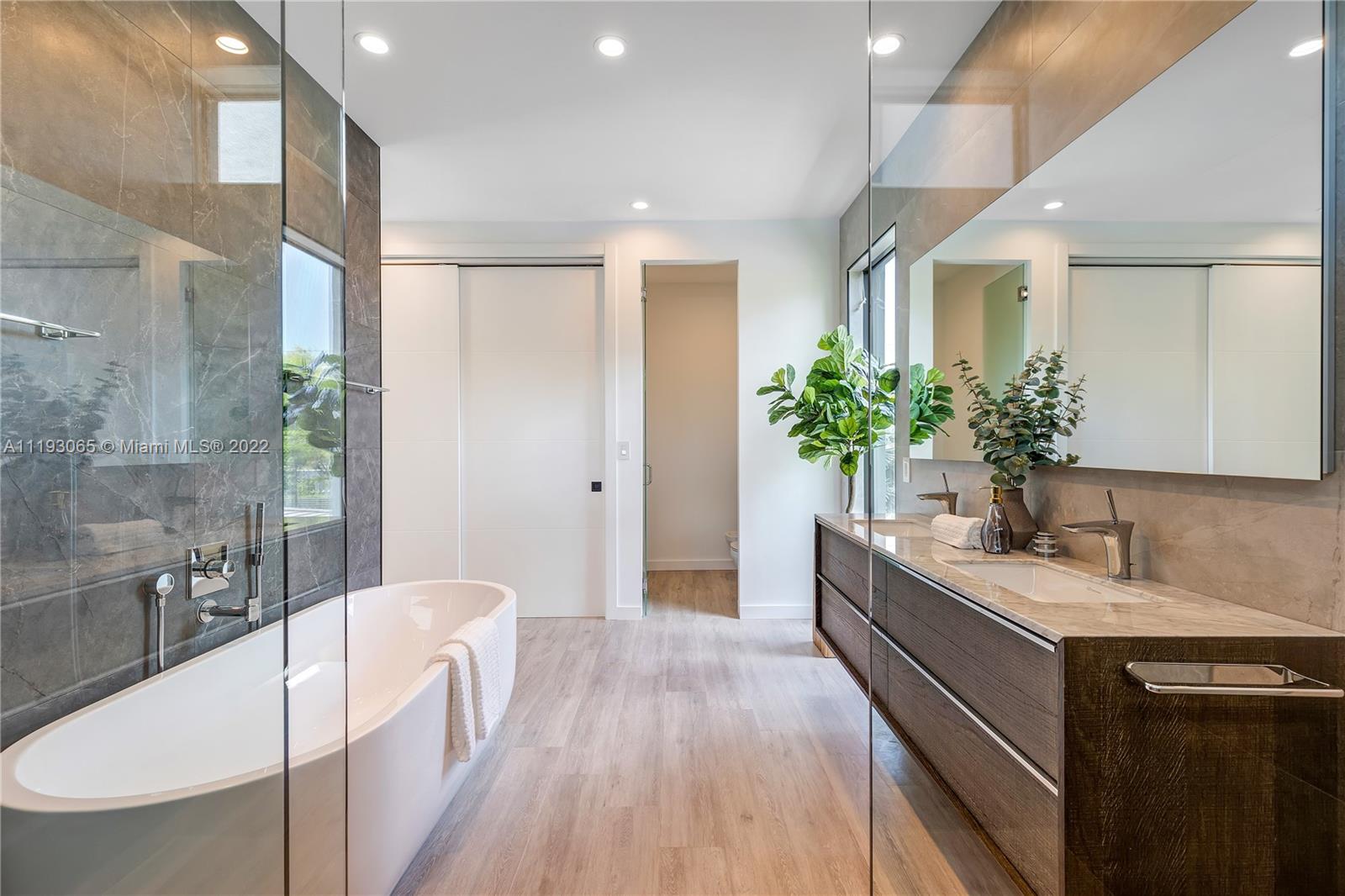 OCEAN VIEW HEIGHTS - Residential