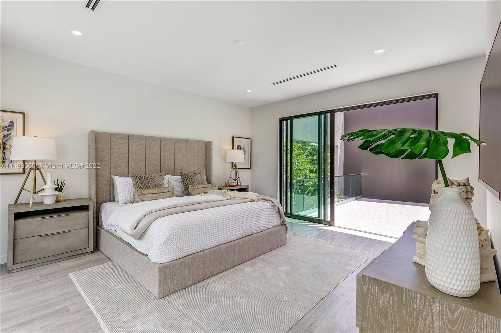 OCEAN VIEW HEIGHTS - Residential