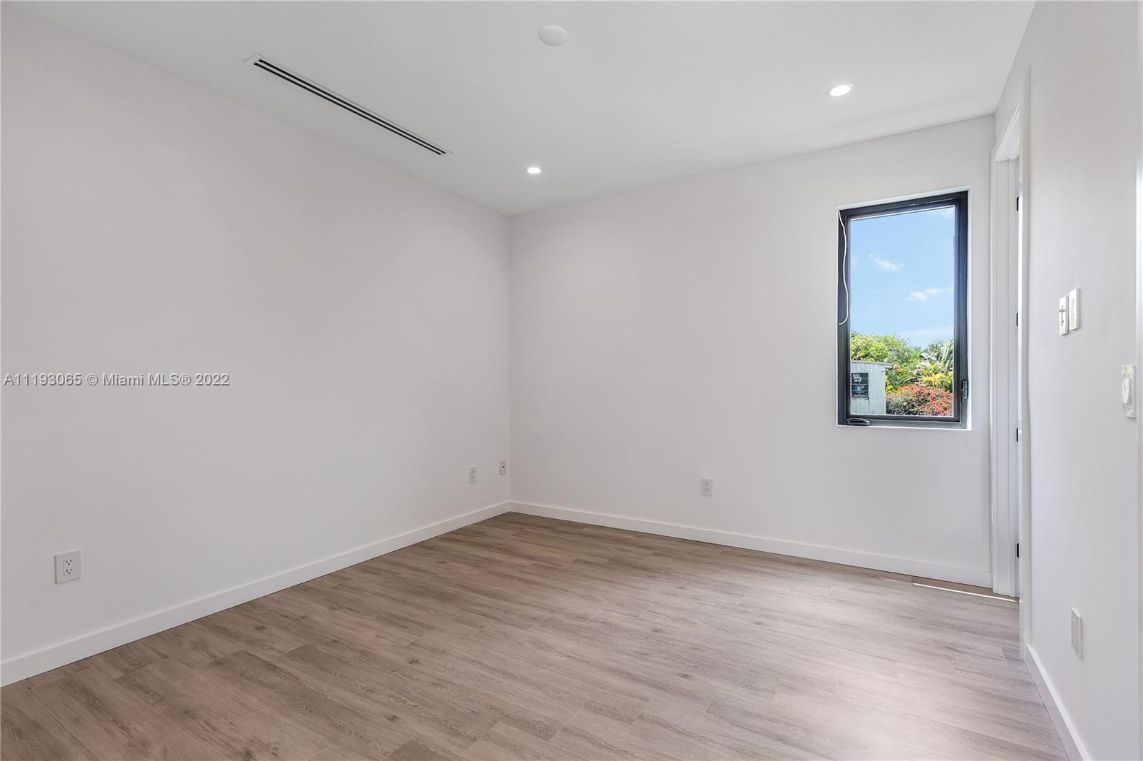 OCEAN VIEW HEIGHTS - Residential