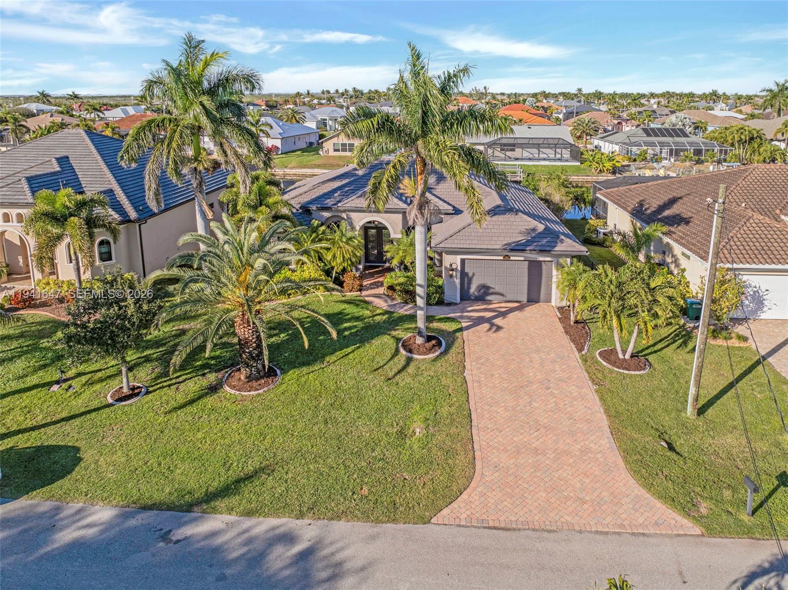 CAPE CORAL - Residential