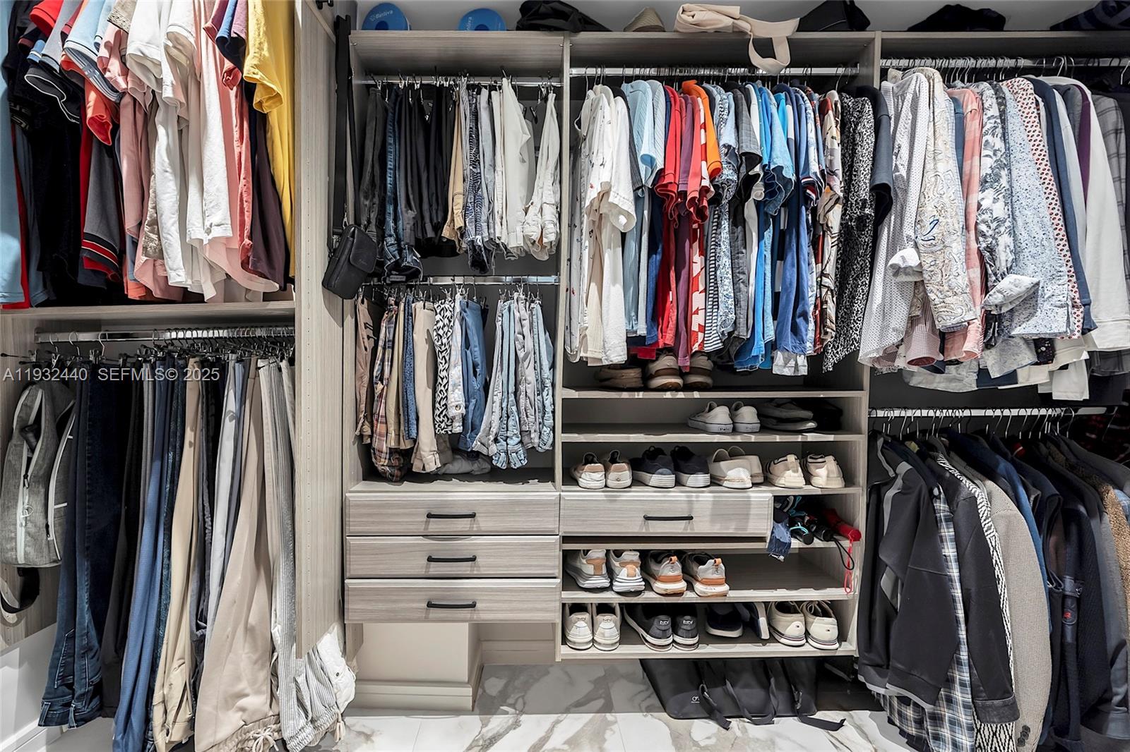 NINE ISLAND AVENUE CONDO - Residential