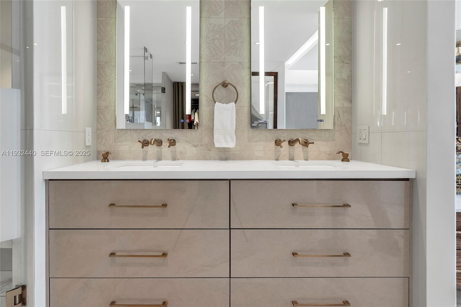 NINE ISLAND AVENUE CONDO - Residential