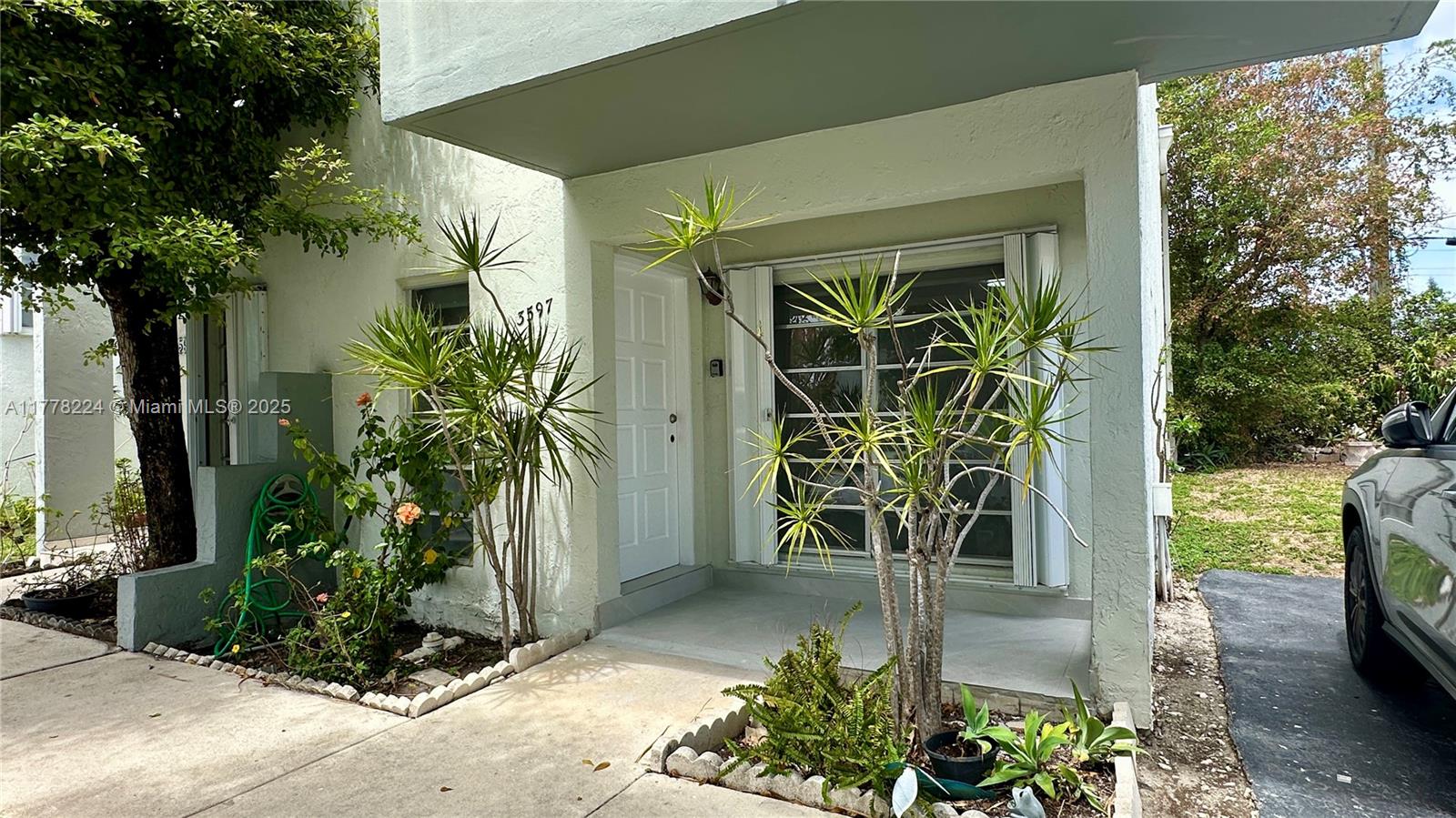 3597 Sw 17th St 3597, Miami, Broward County, Florida - 3 Bedrooms  
3 Bathrooms - 