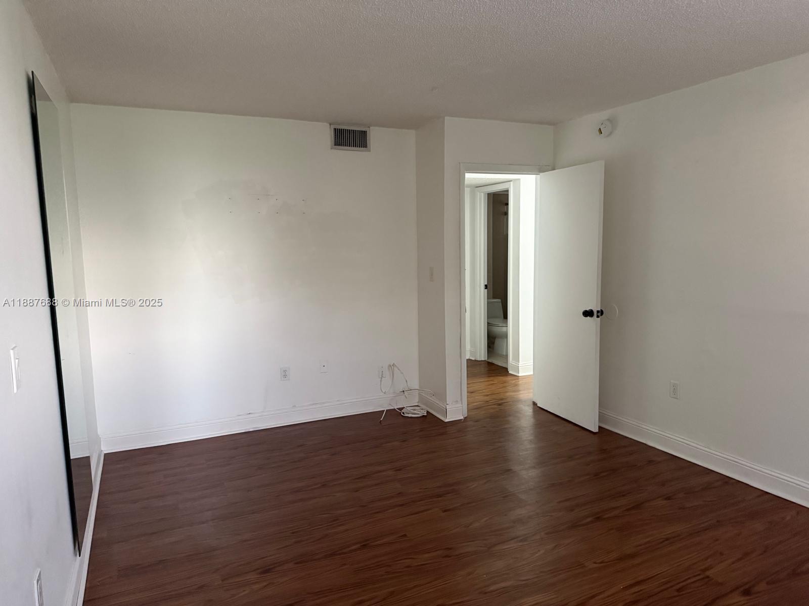 VERABELLA FALLS CONDO - Residential Lease