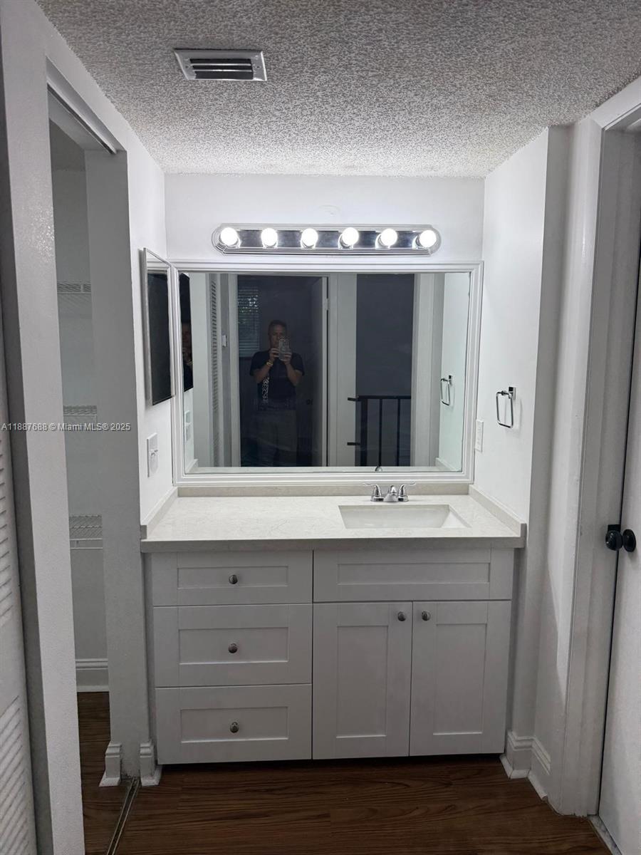 VERABELLA FALLS CONDO - Residential Lease
