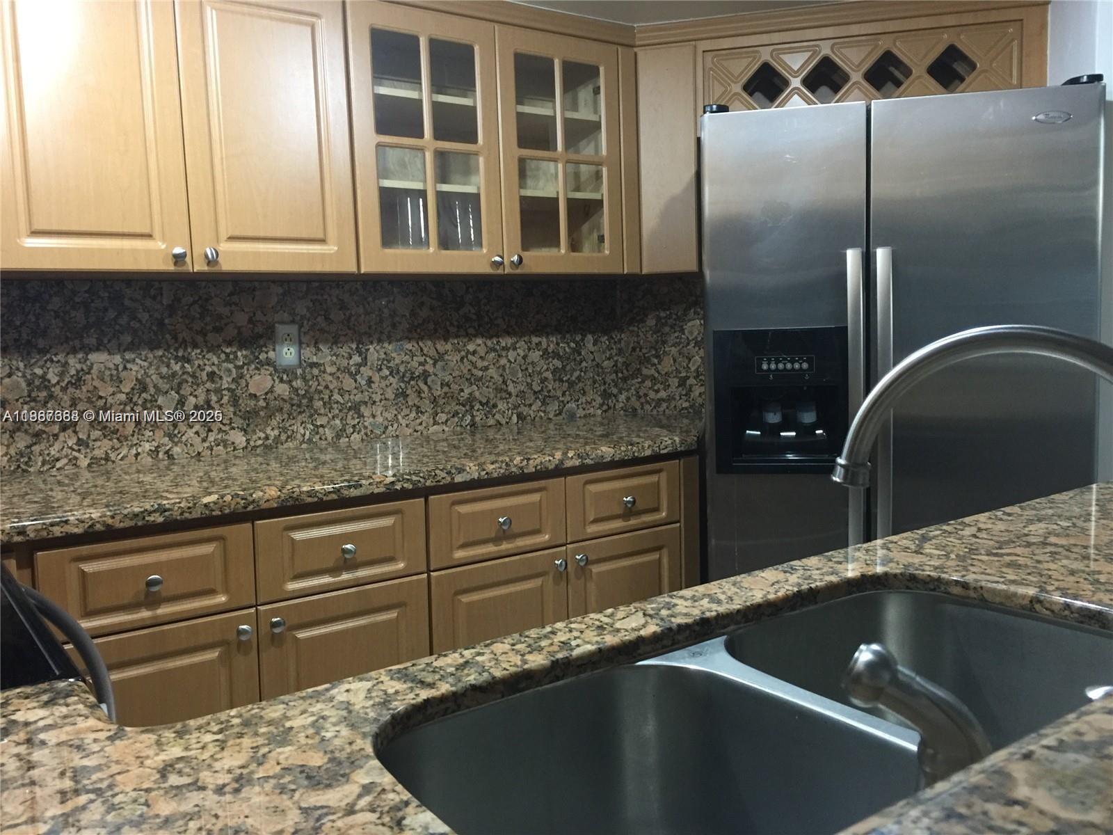 VERABELLA FALLS CONDO - Residential Lease