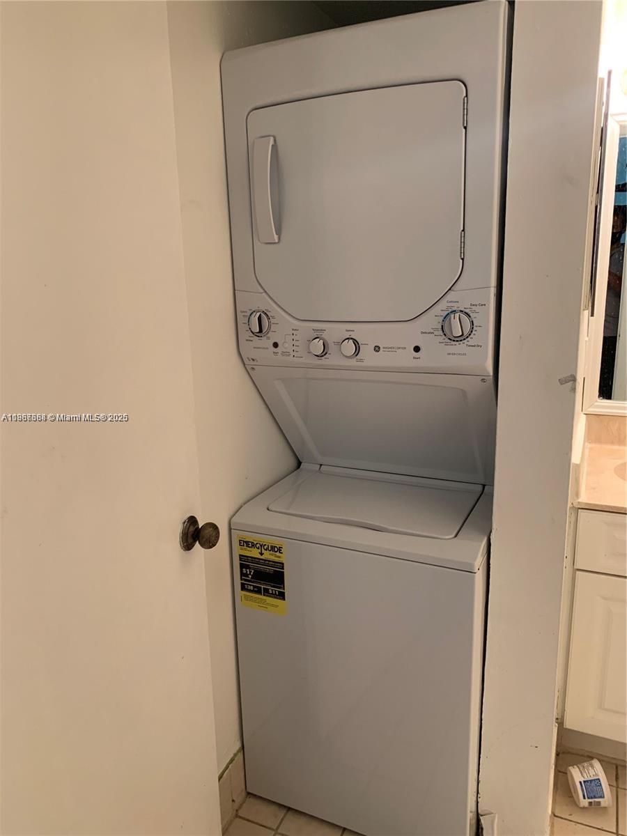 VERABELLA FALLS CONDO - Residential Lease