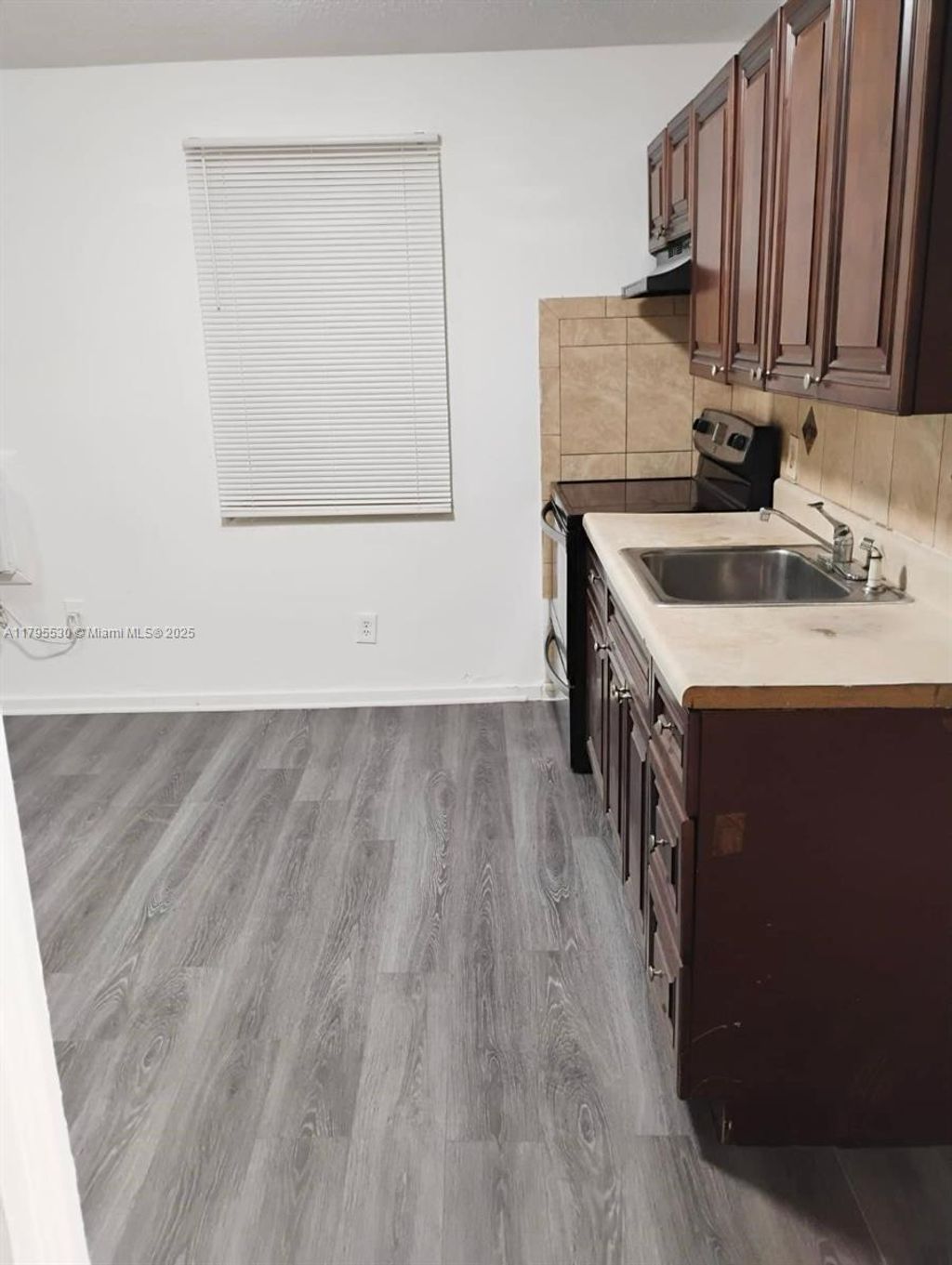 Photo of 605 S J St #2, Lake Worth, FL 33460 (MLS # A11795530)