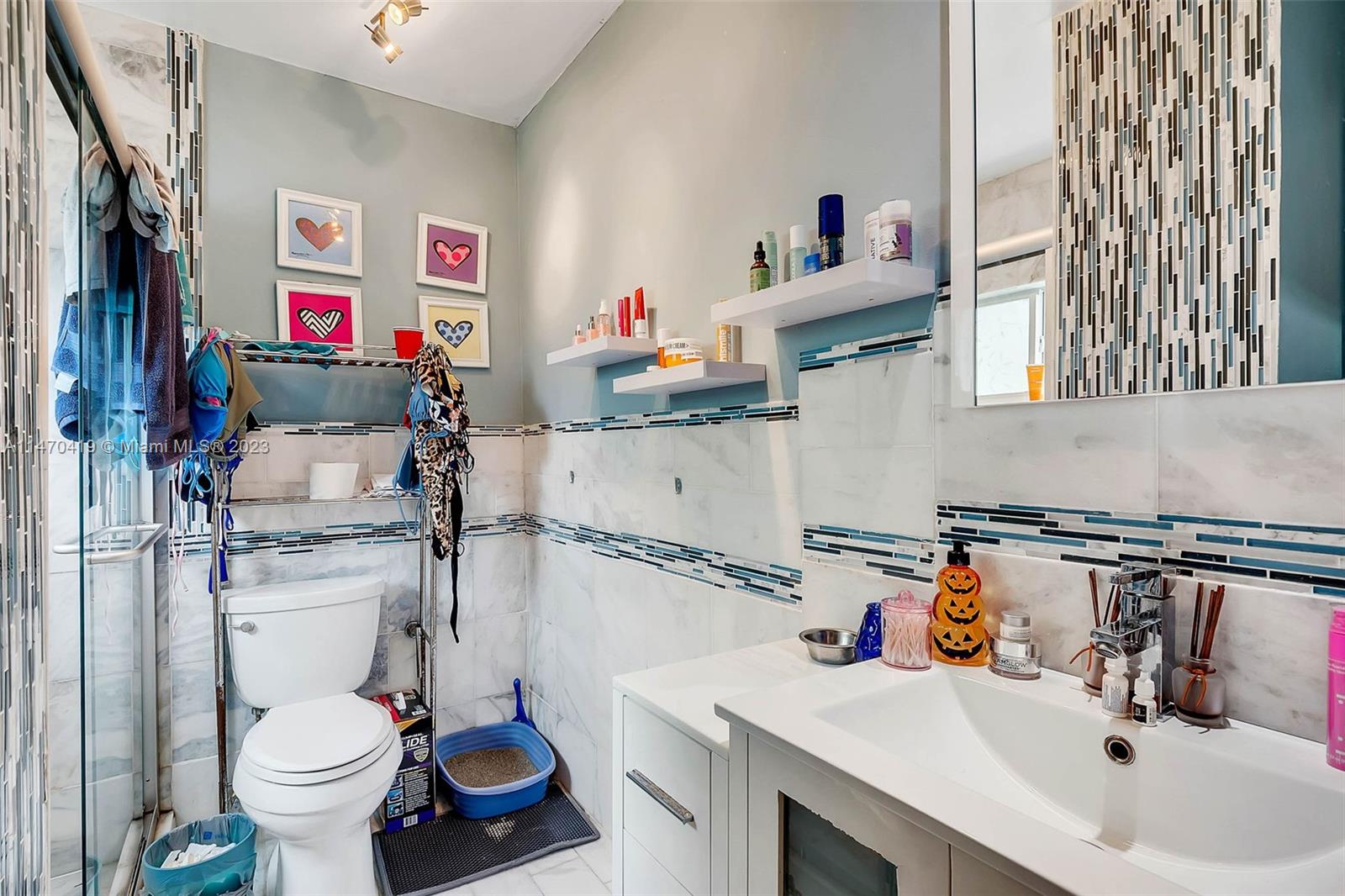 North Miami, Florida 33181, United States, 4 Bedrooms Bedrooms, ,4 BathroomsBathrooms,Residential,Active,69426