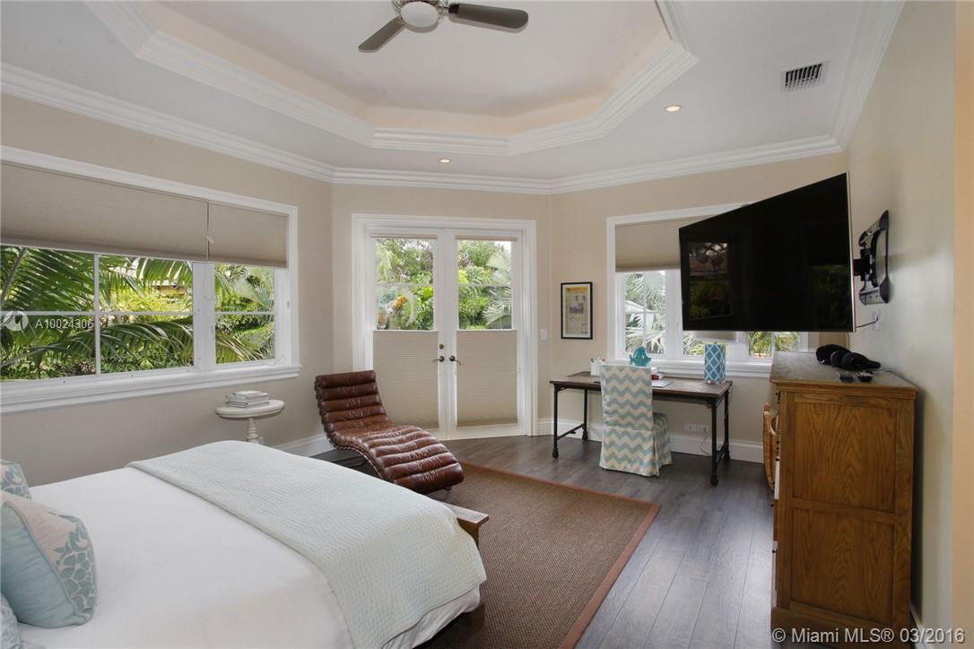 Tropical Isle Homes Sub - Residential