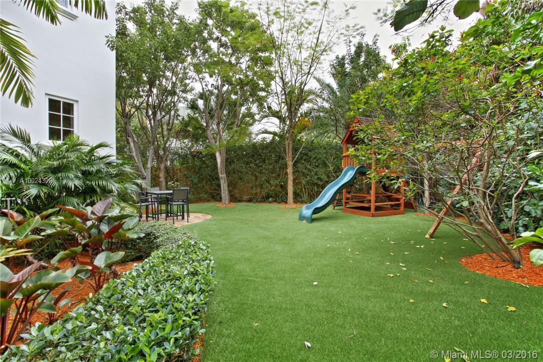 Tropical Isle Homes Sub - Residential