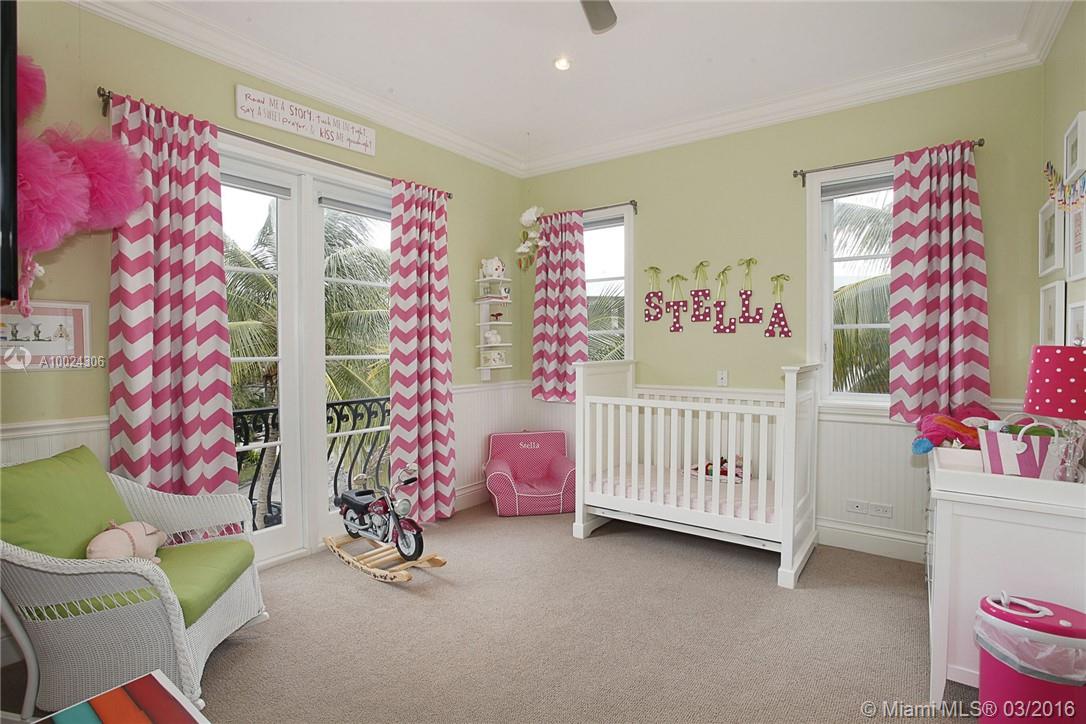 Tropical Isle Homes Sub - Residential