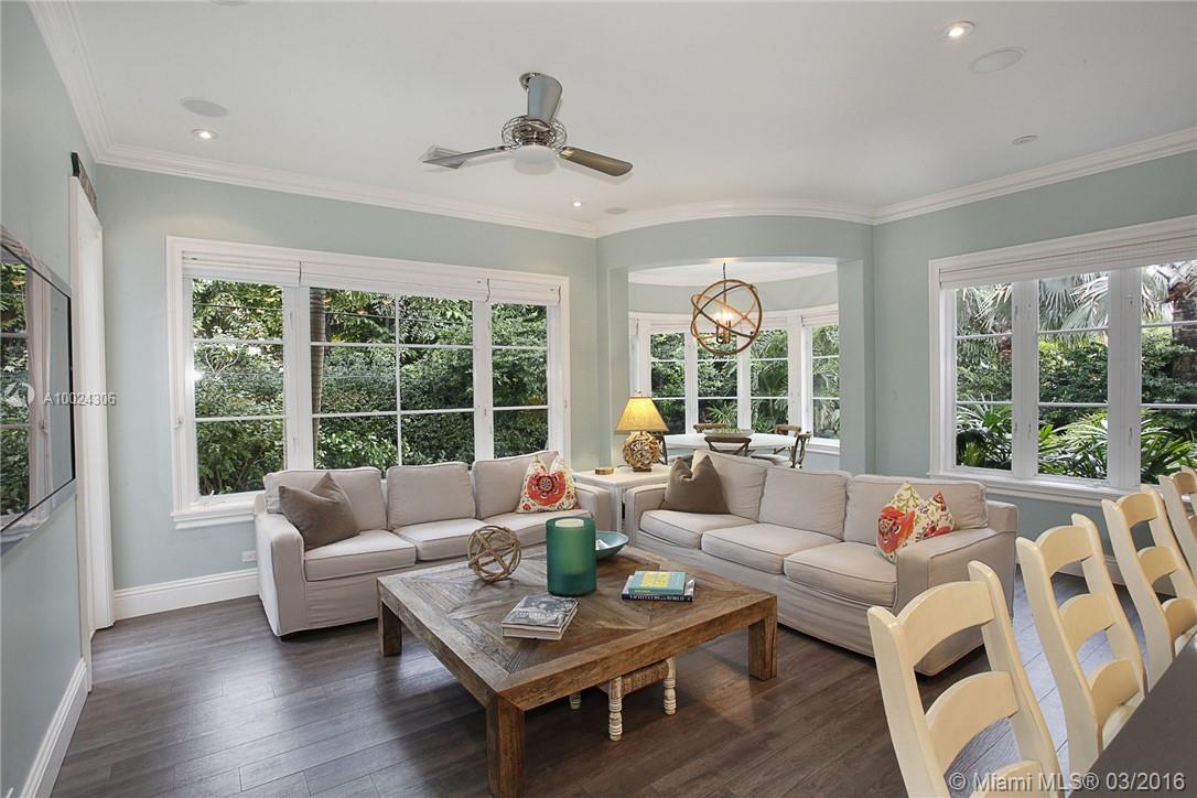 Tropical Isle Homes Sub - Residential