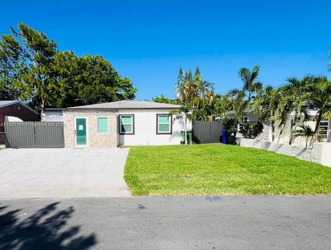 872 NW 16th Ter Fort Lauderdale FL 33311