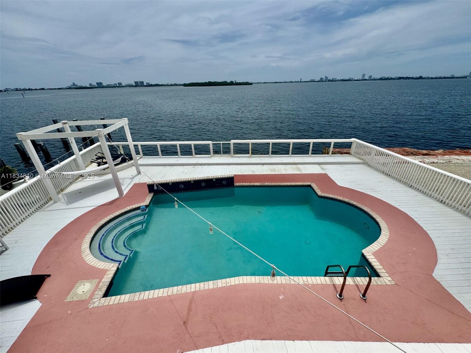 BAY RIDGE - Residential Lease