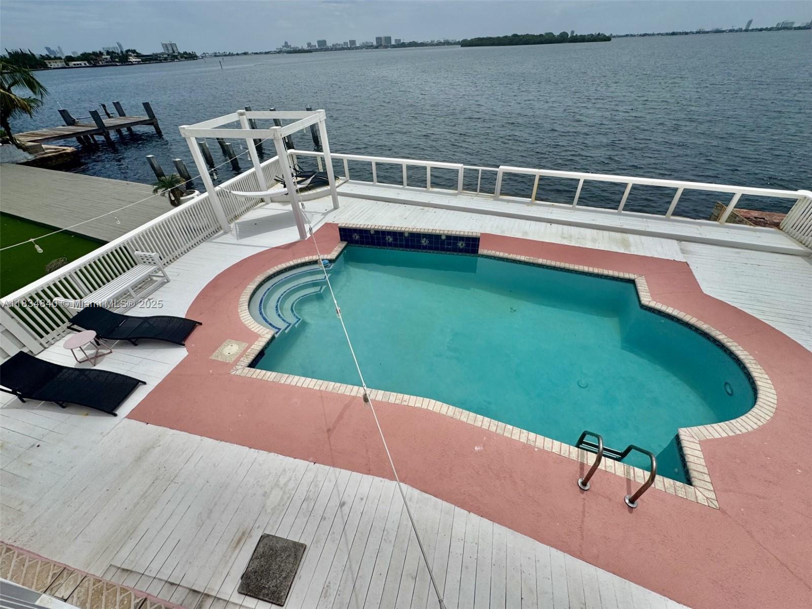 BAY RIDGE - Residential Lease