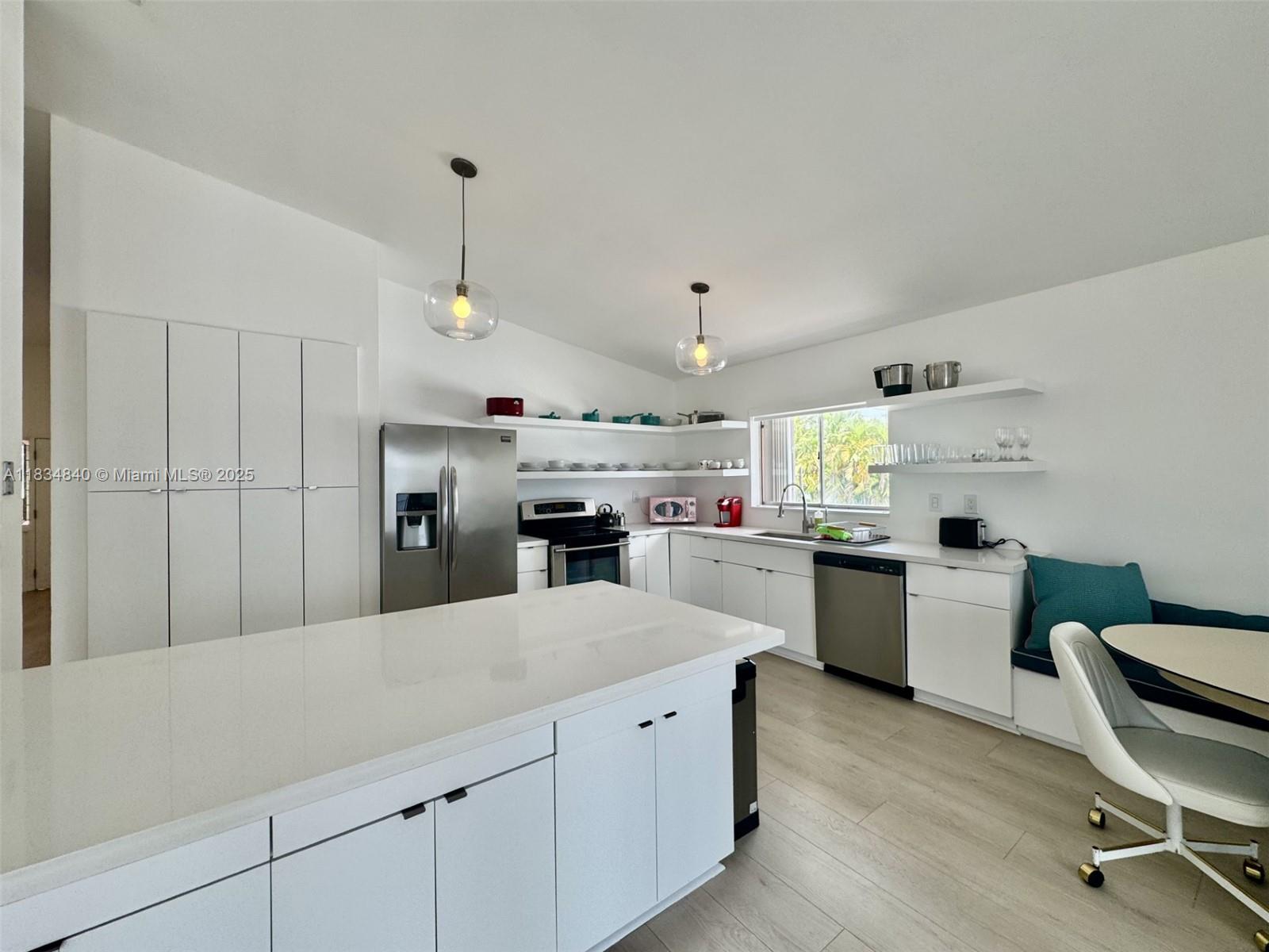 BAY RIDGE - Residential Lease