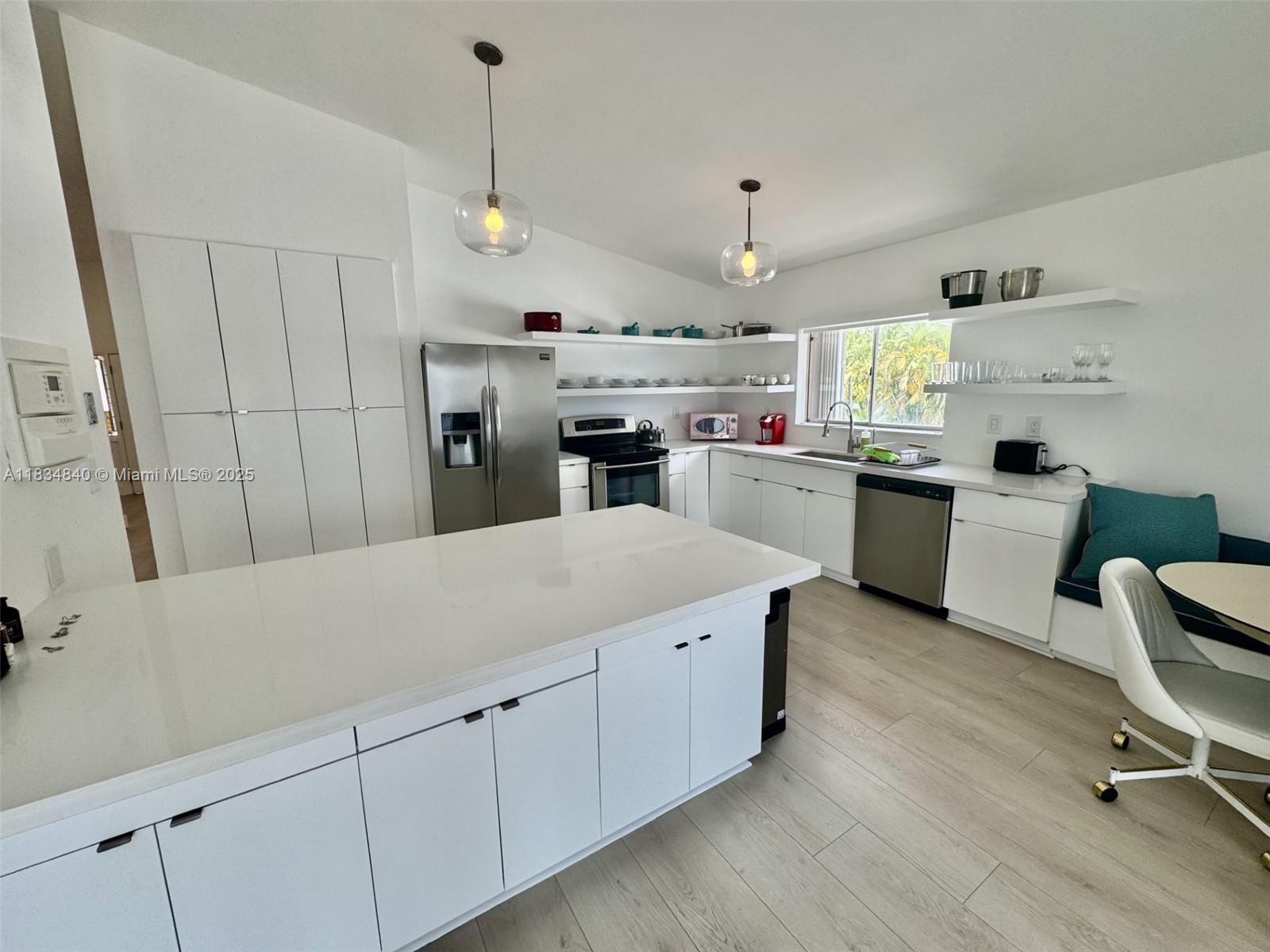 BAY RIDGE - Residential Lease