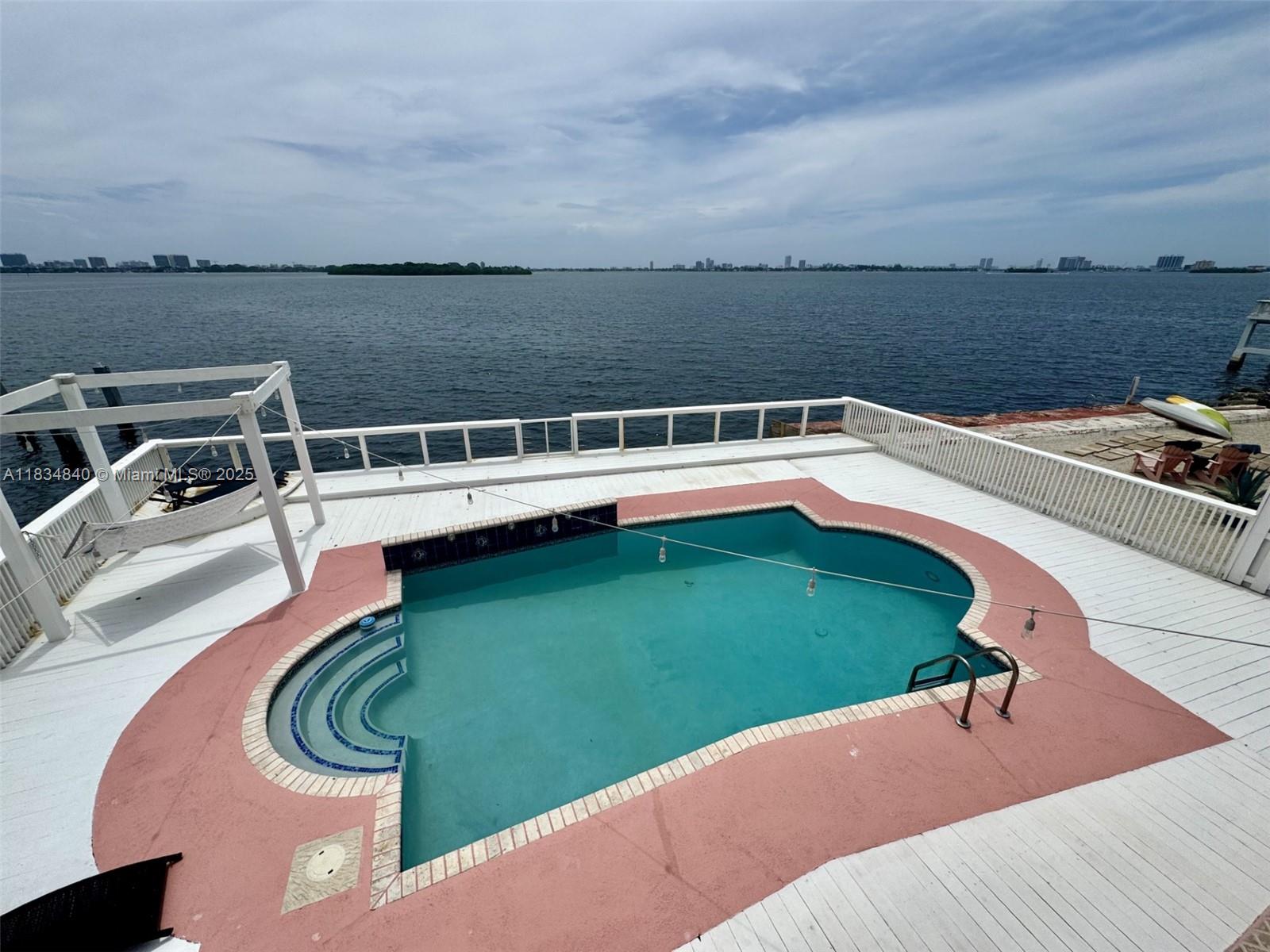 BAY RIDGE - Residential Lease