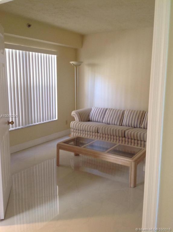 Lakes At La Paz Condo - Residential Lease