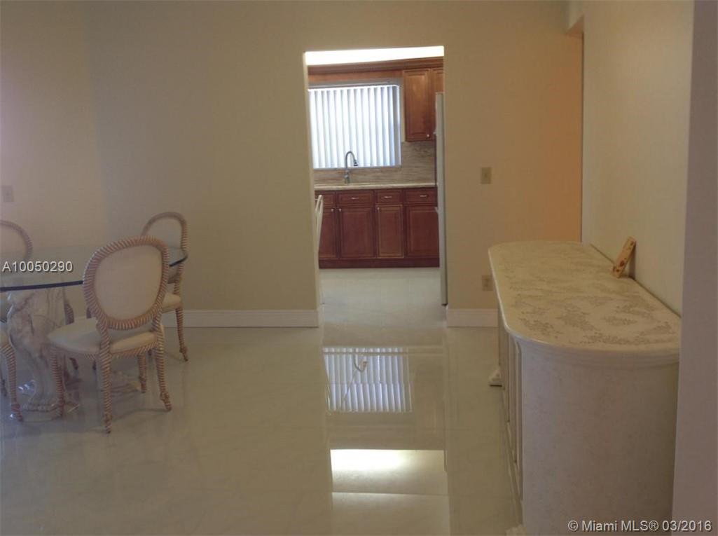 Lakes At La Paz Condo - Residential Lease