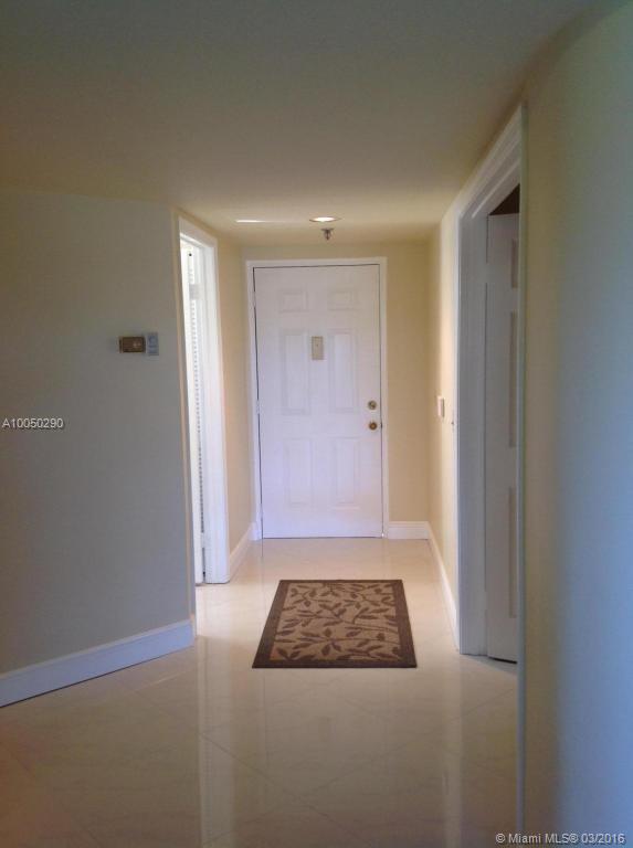 Lakes At La Paz Condo - Residential Lease