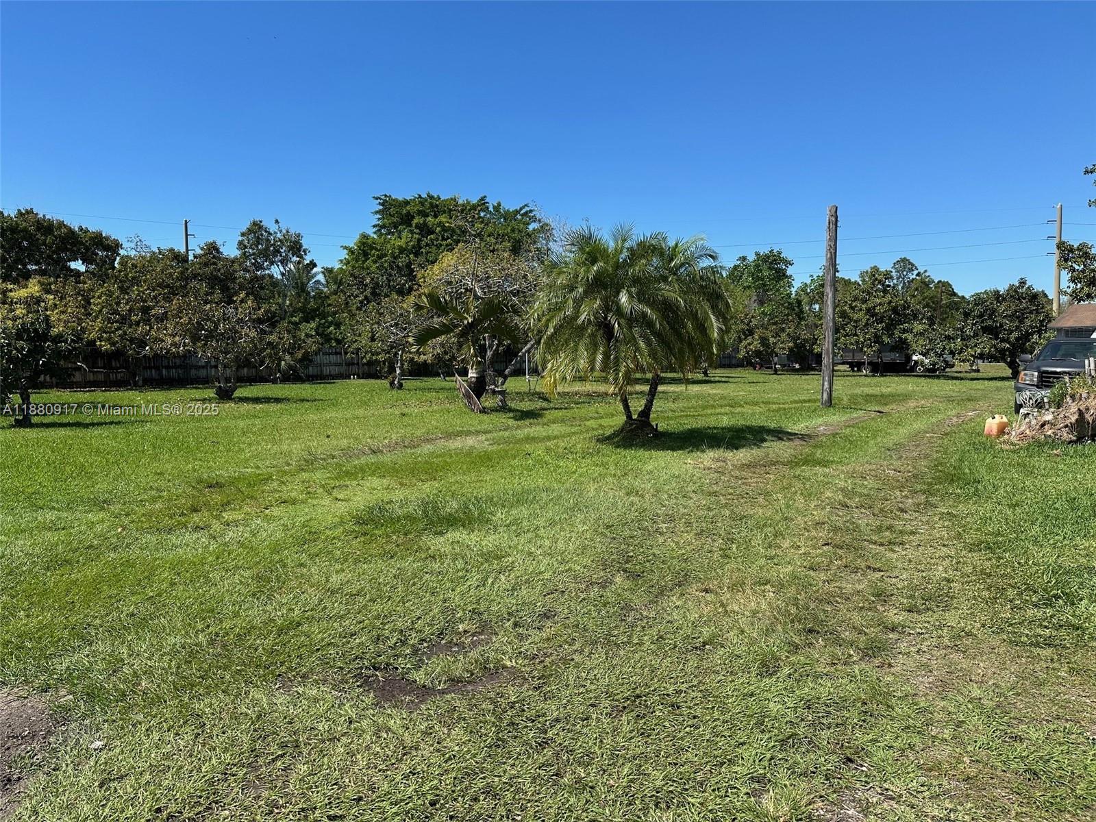 Silver Palm East Neighbor - Residential