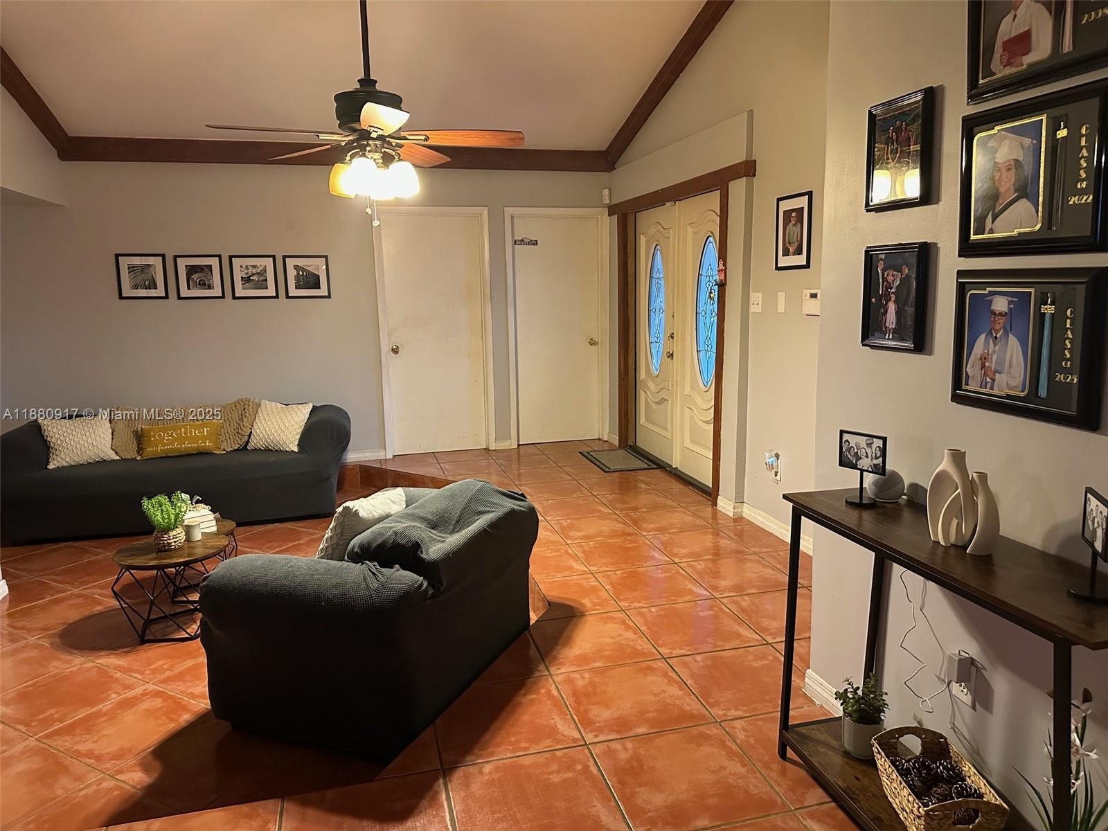 Silver Palm East Neighbor - Residential