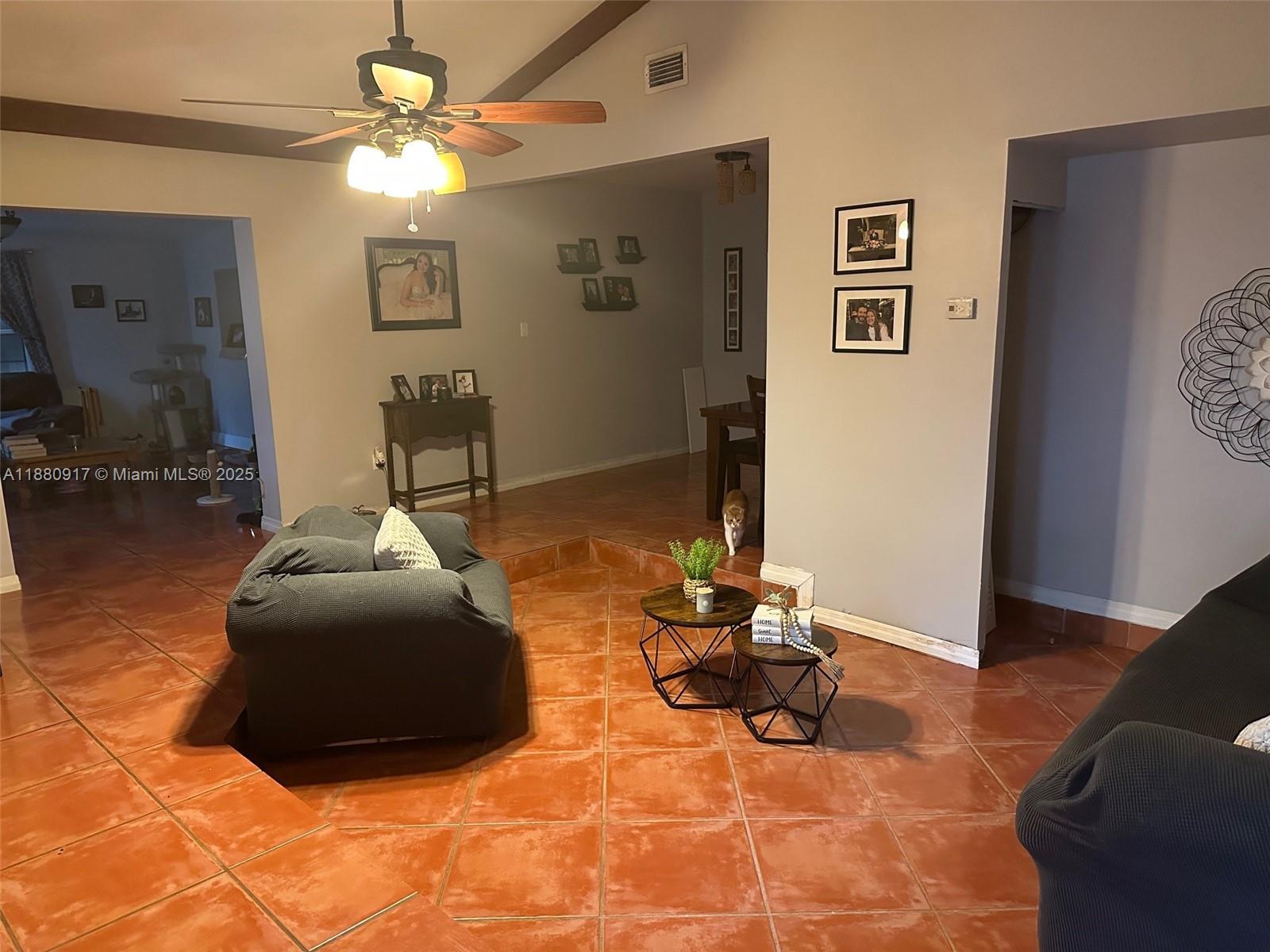Silver Palm East Neighbor - Residential