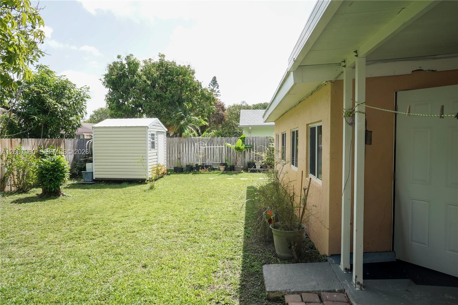 LAZARUS ON RICHMOND - Residential