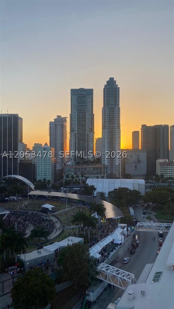 244 Biscayne Blvd 2409