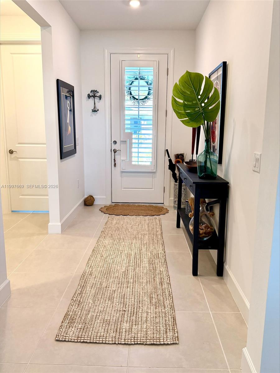 NORTHRIDGE - Residential