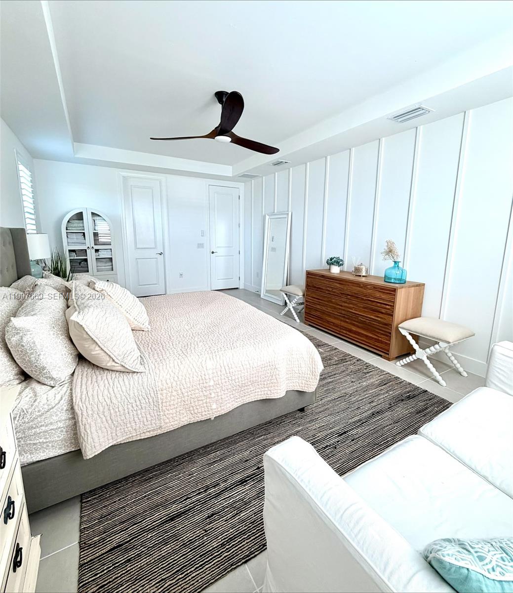 NORTHRIDGE - Residential