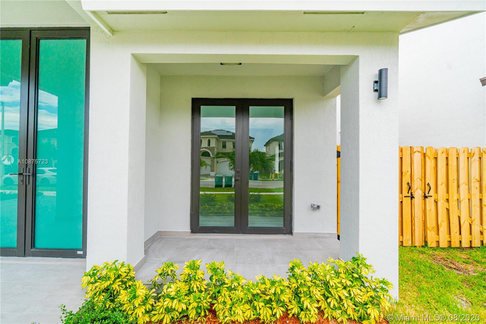 WEST BREEZE ESTATES FIRST - Residential