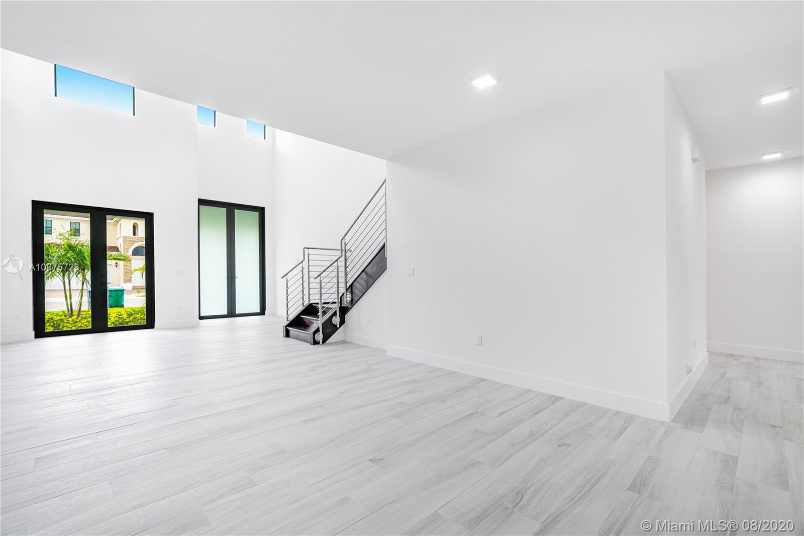 WEST BREEZE ESTATES FIRST - Residential