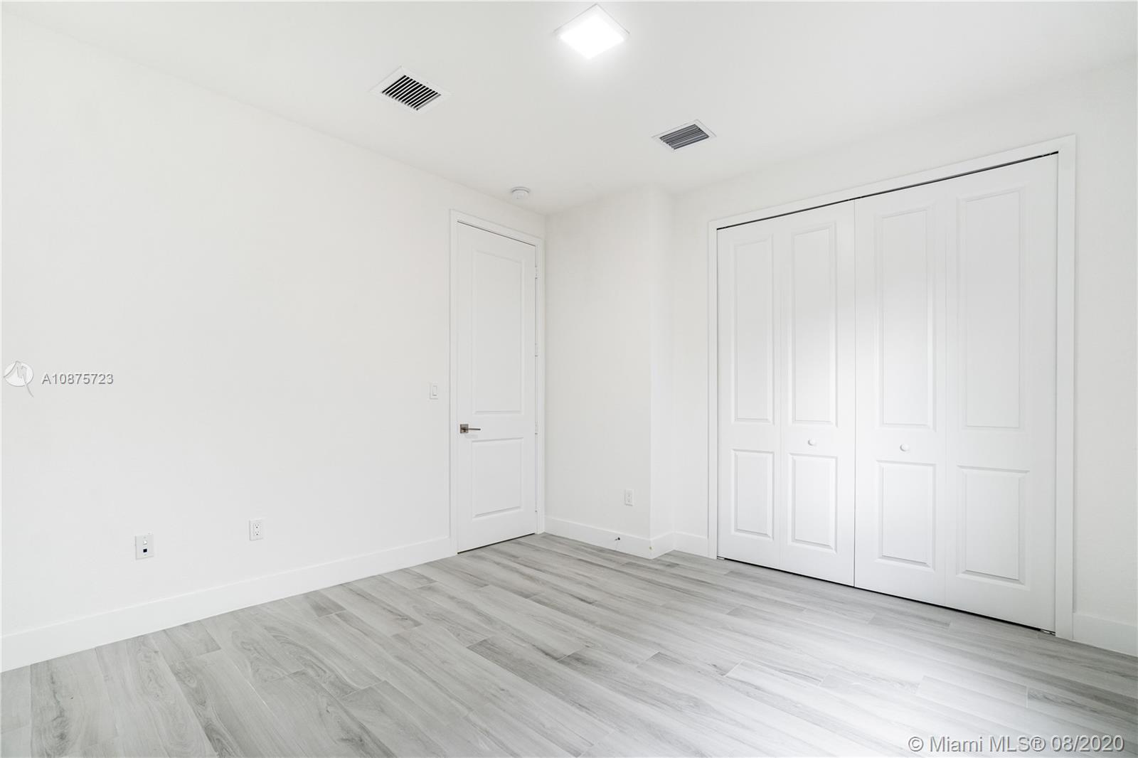 WEST BREEZE ESTATES FIRST - Residential
