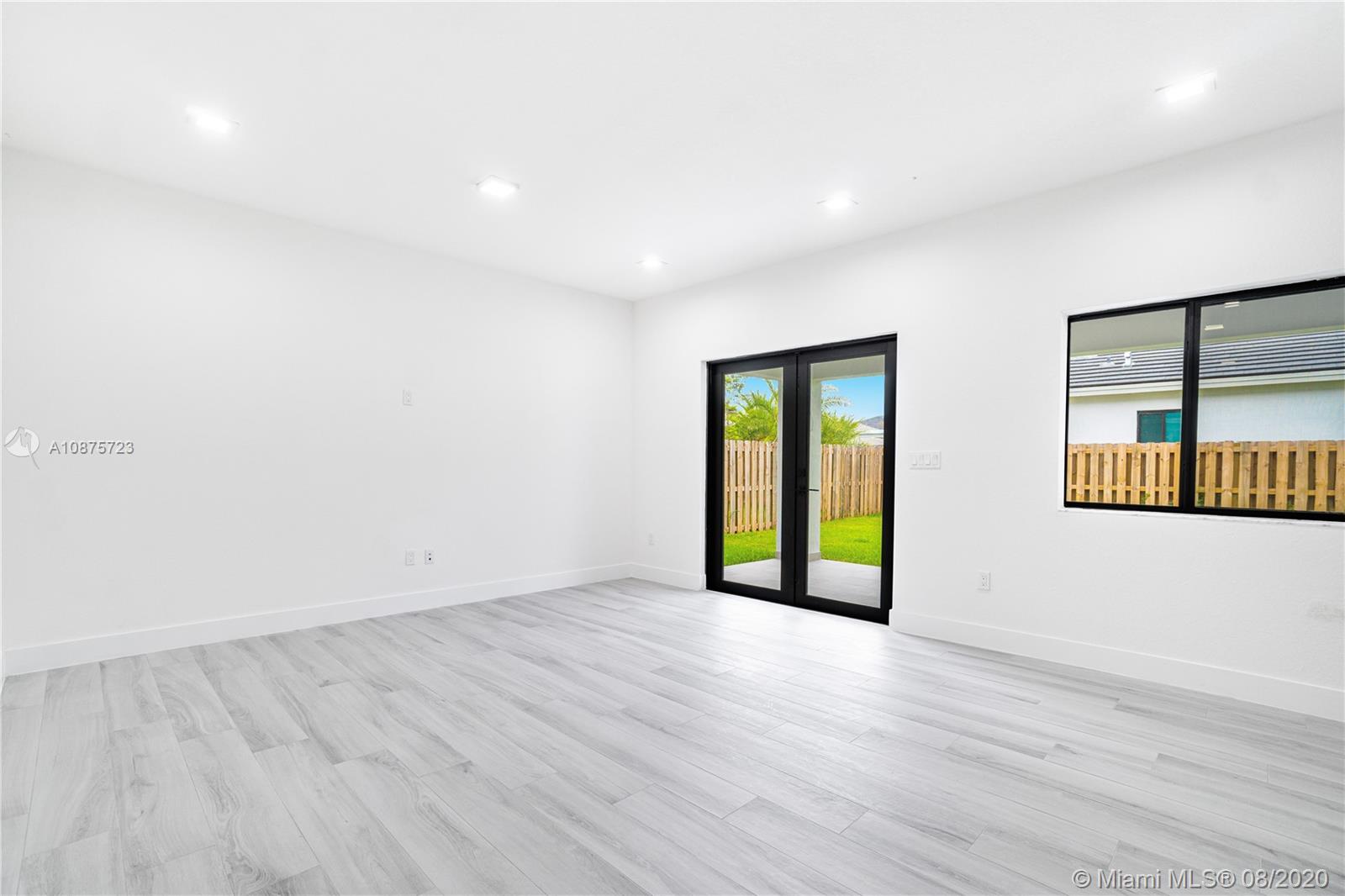 WEST BREEZE ESTATES FIRST - Residential