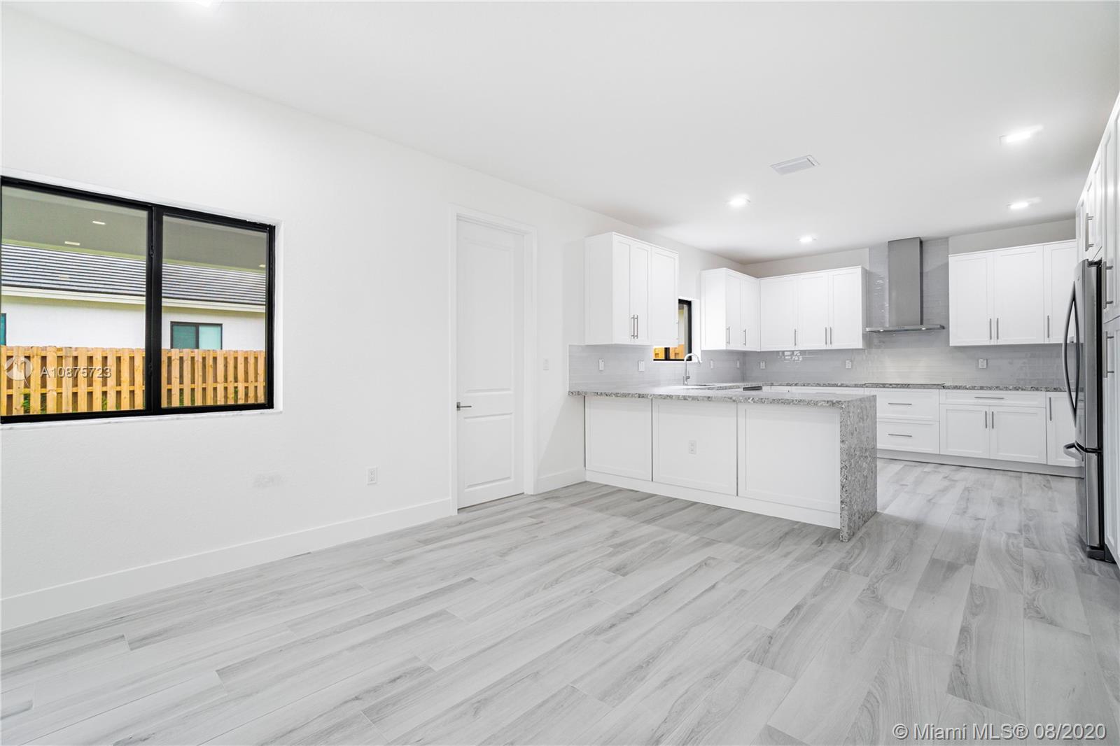 WEST BREEZE ESTATES FIRST - Residential