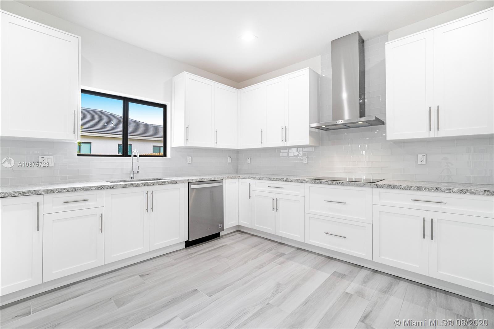 WEST BREEZE ESTATES FIRST - Residential
