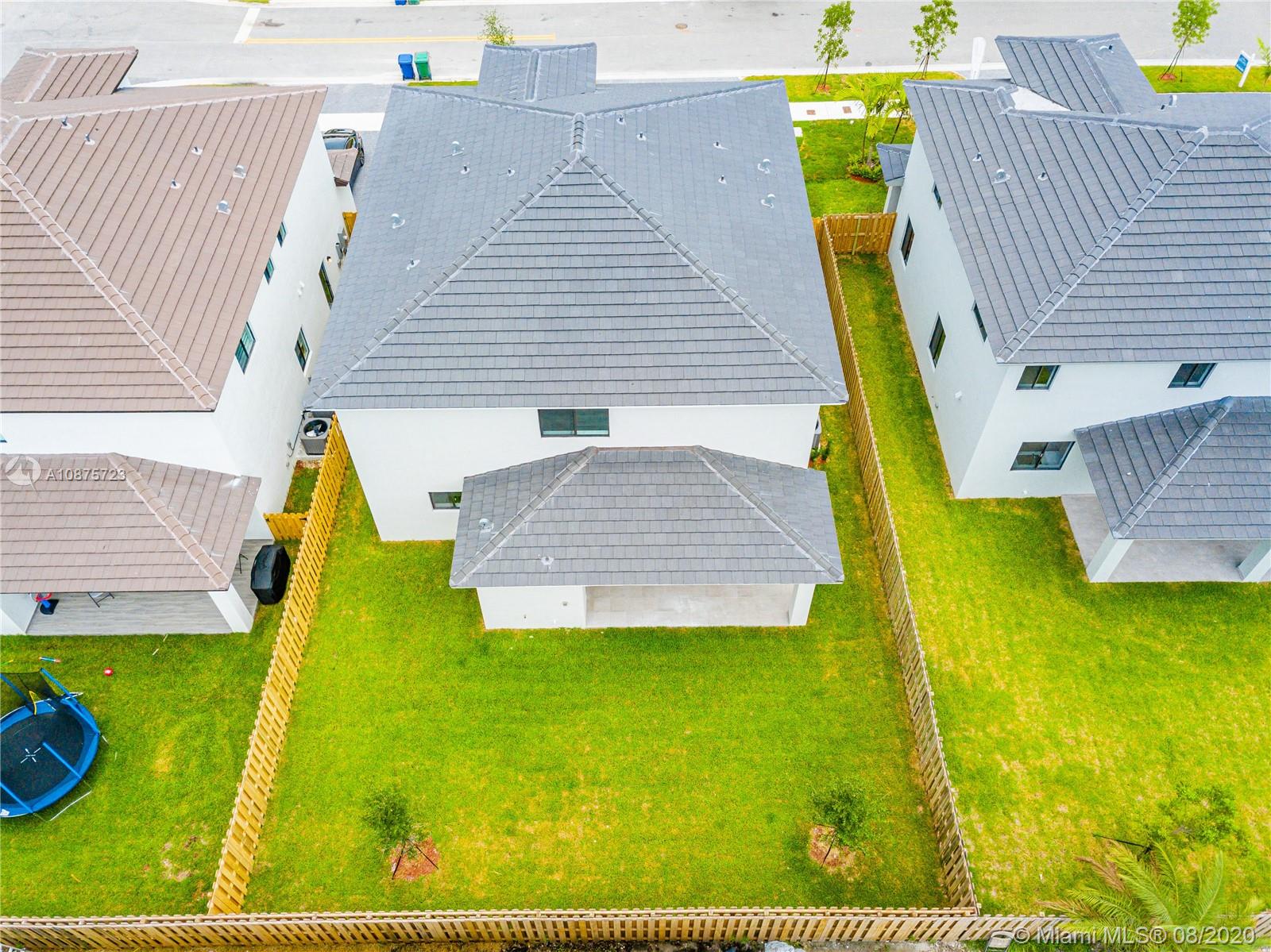 WEST BREEZE ESTATES FIRST - Residential