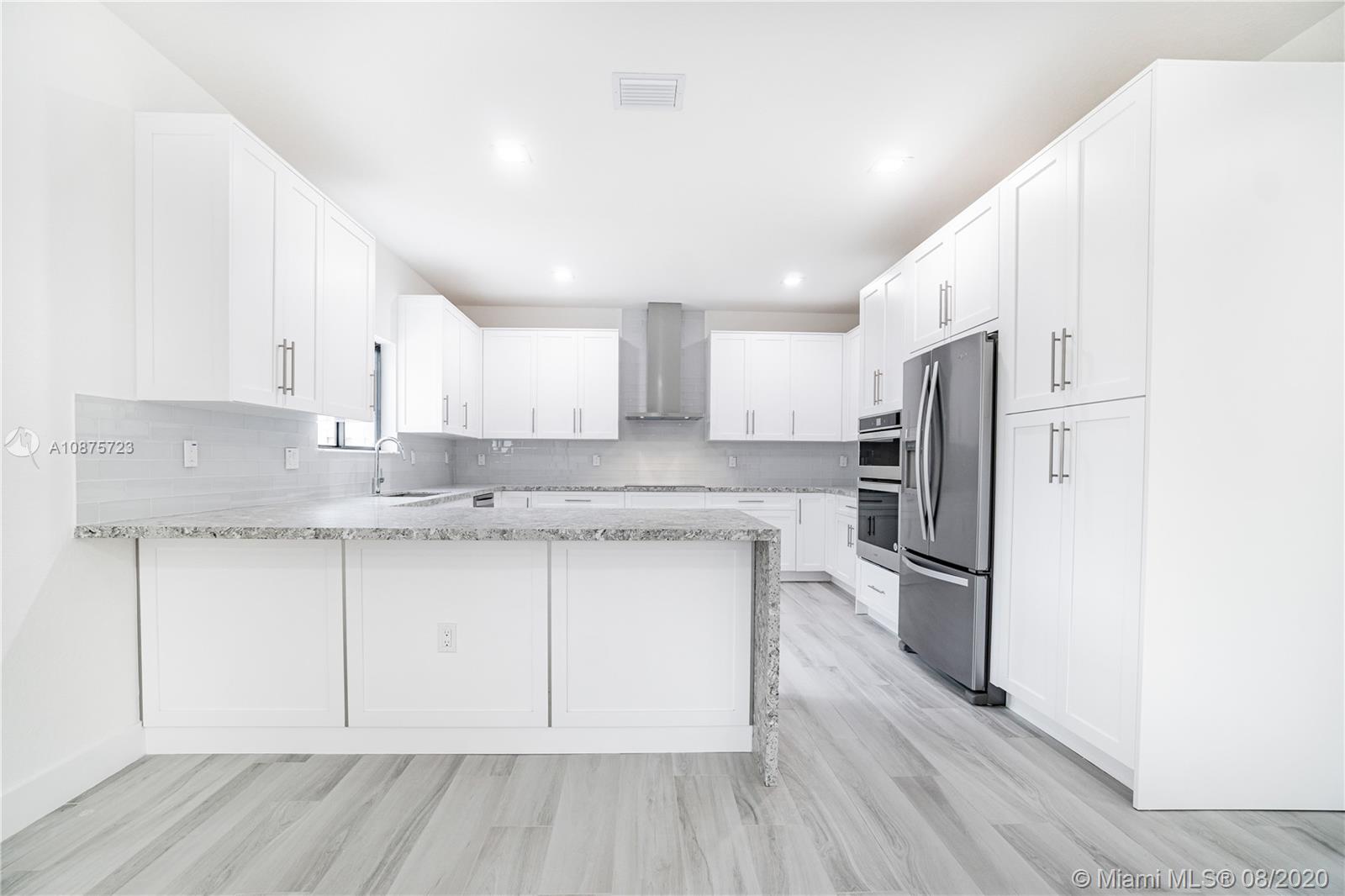WEST BREEZE ESTATES FIRST - Residential