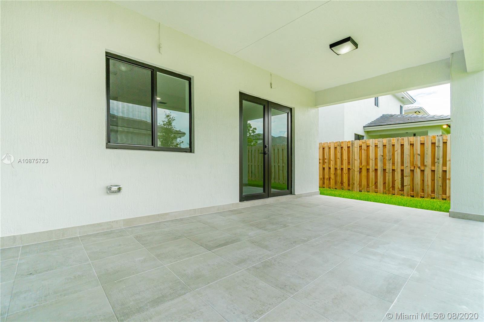 WEST BREEZE ESTATES FIRST - Residential