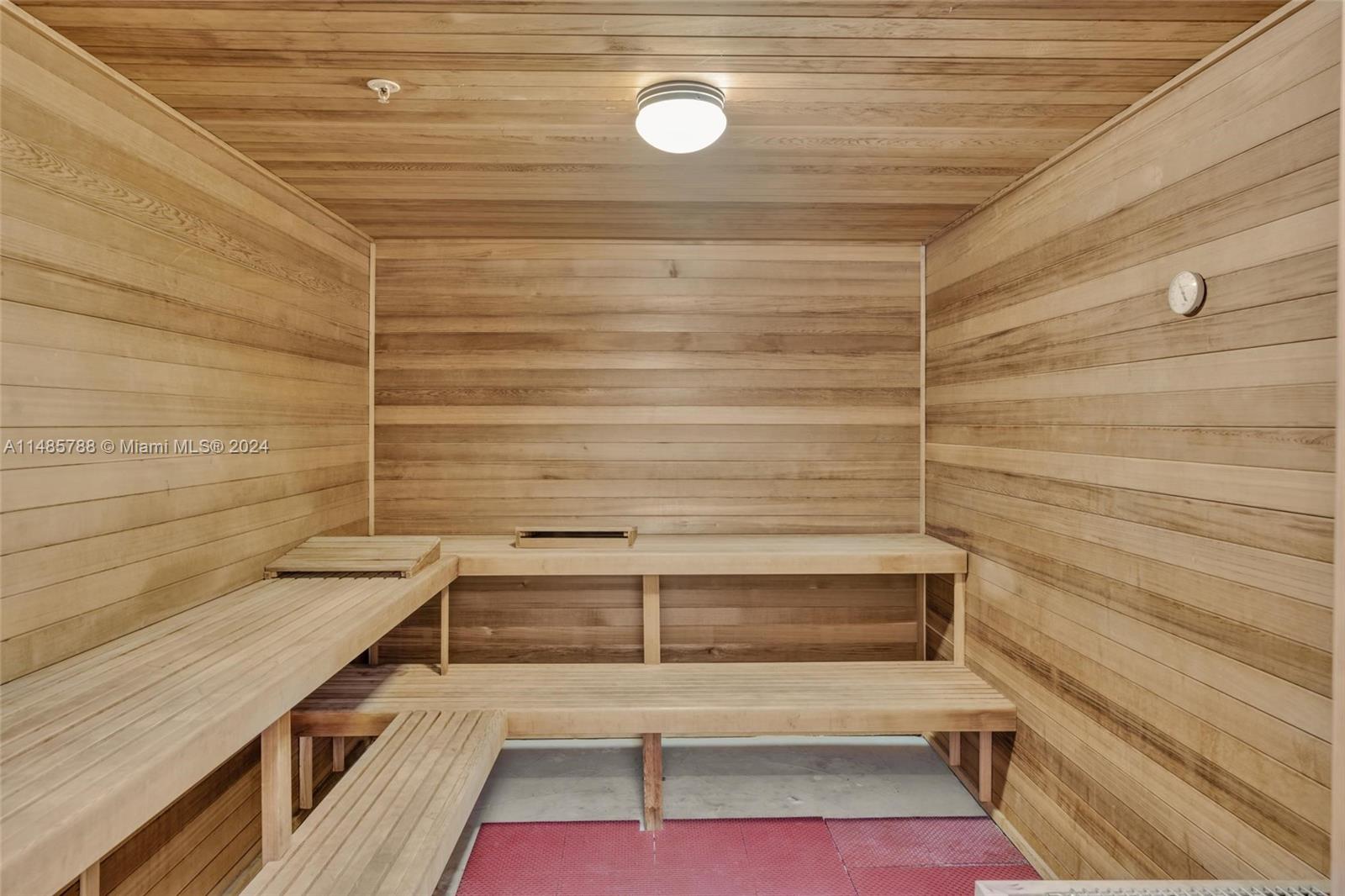 VILLAS OF POSITANO CONDO - Residential