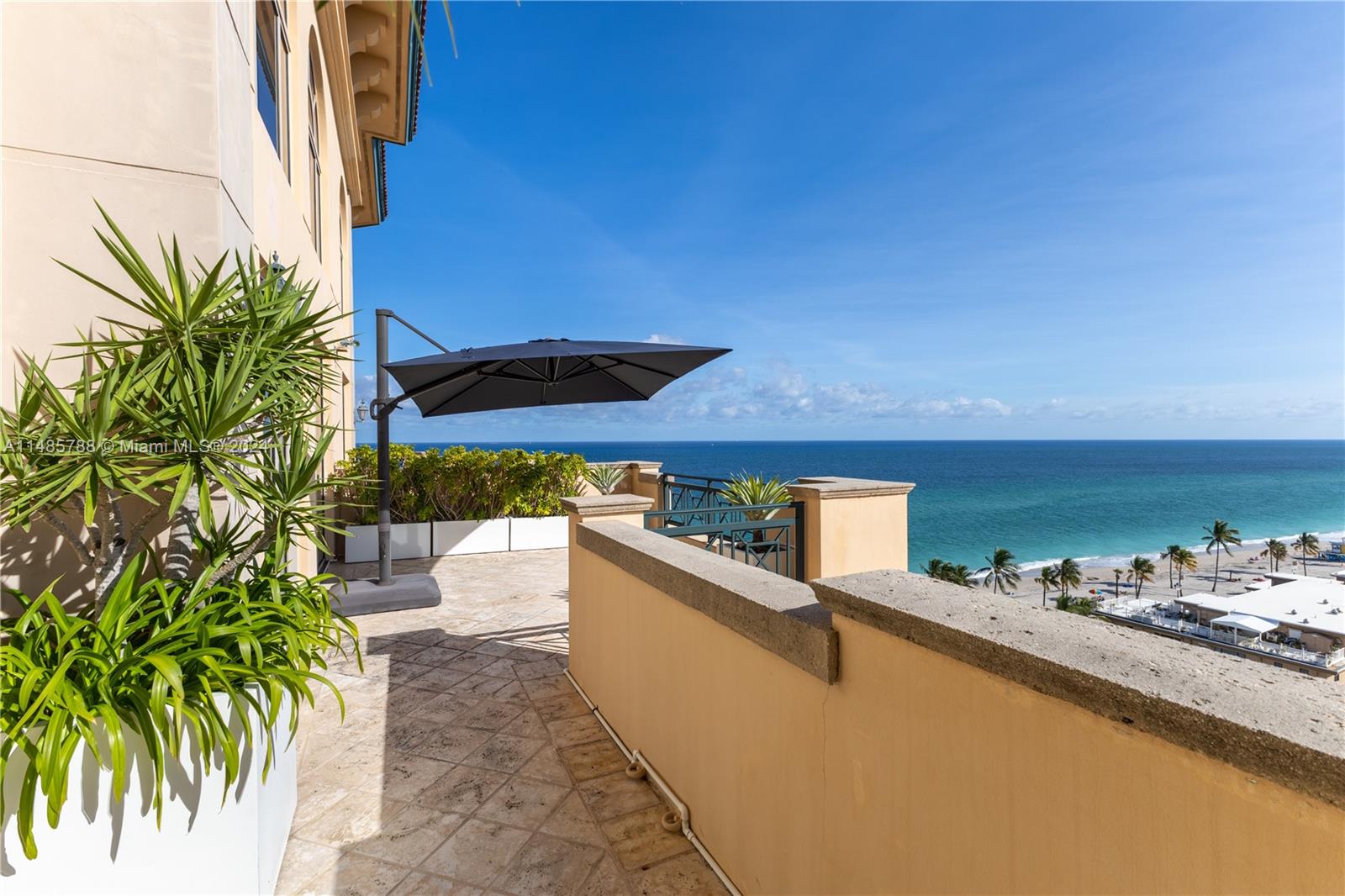 VILLAS OF POSITANO CONDO - Residential