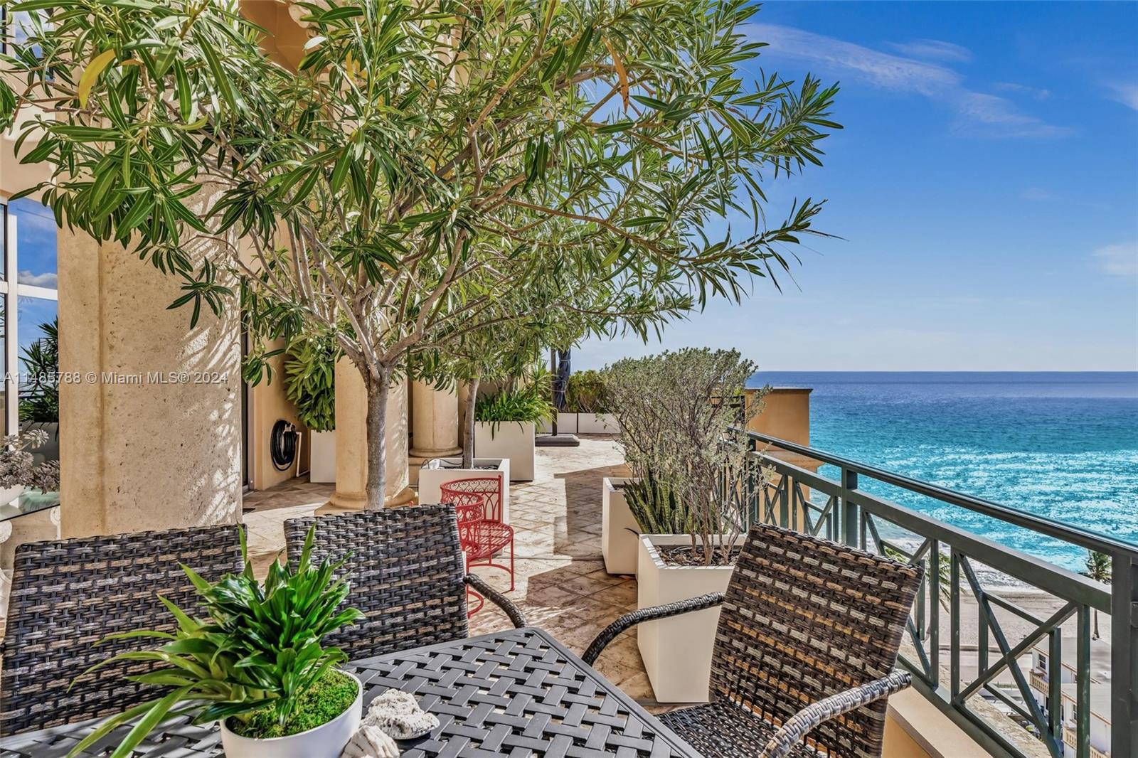 VILLAS OF POSITANO CONDO - Residential